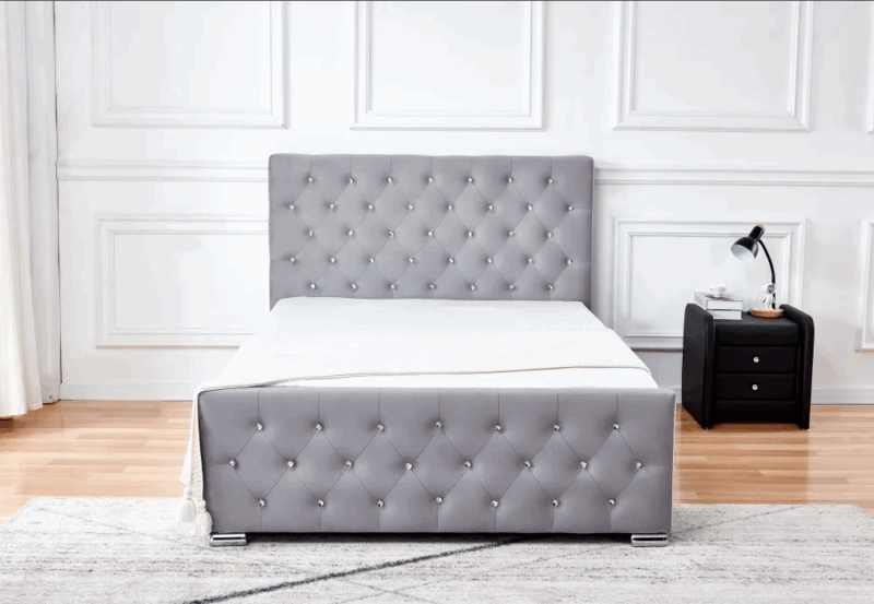 Lit Prestige capitonné en velours gris orné de strass1m60 – Image 2